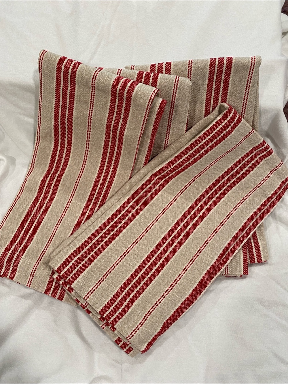 Pottery Barn Colette Stripe Run Red and Cream Linen Cotton Napkins - Picture 5 of 5